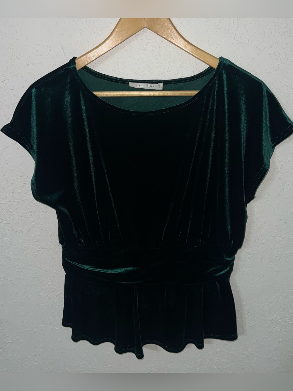 Ellison short-sleeve emerald velvet peplum top Size Medium.